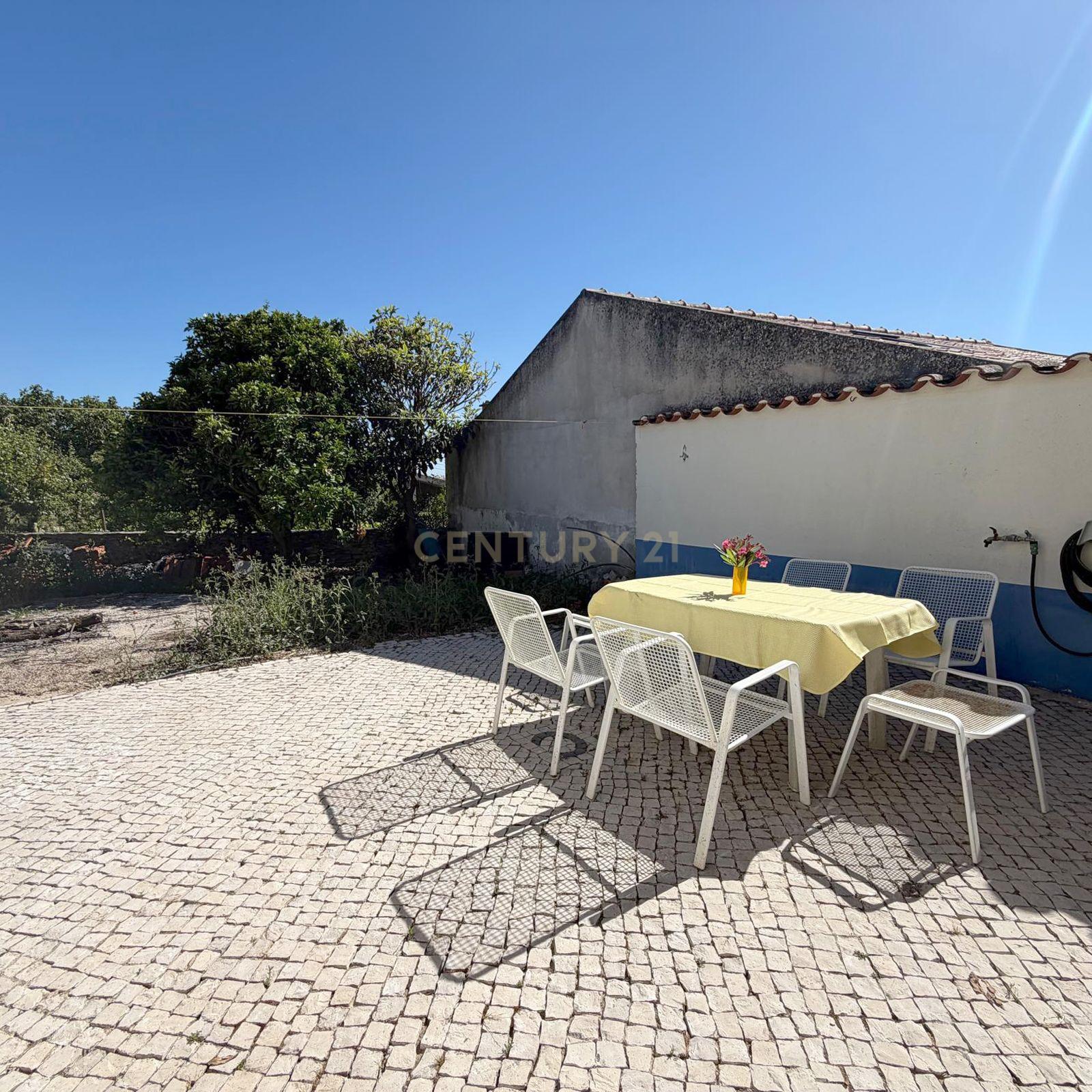 Fotografia 4 de Moradia T2 em Carvalhal, Bombarral - Oportunidade Única