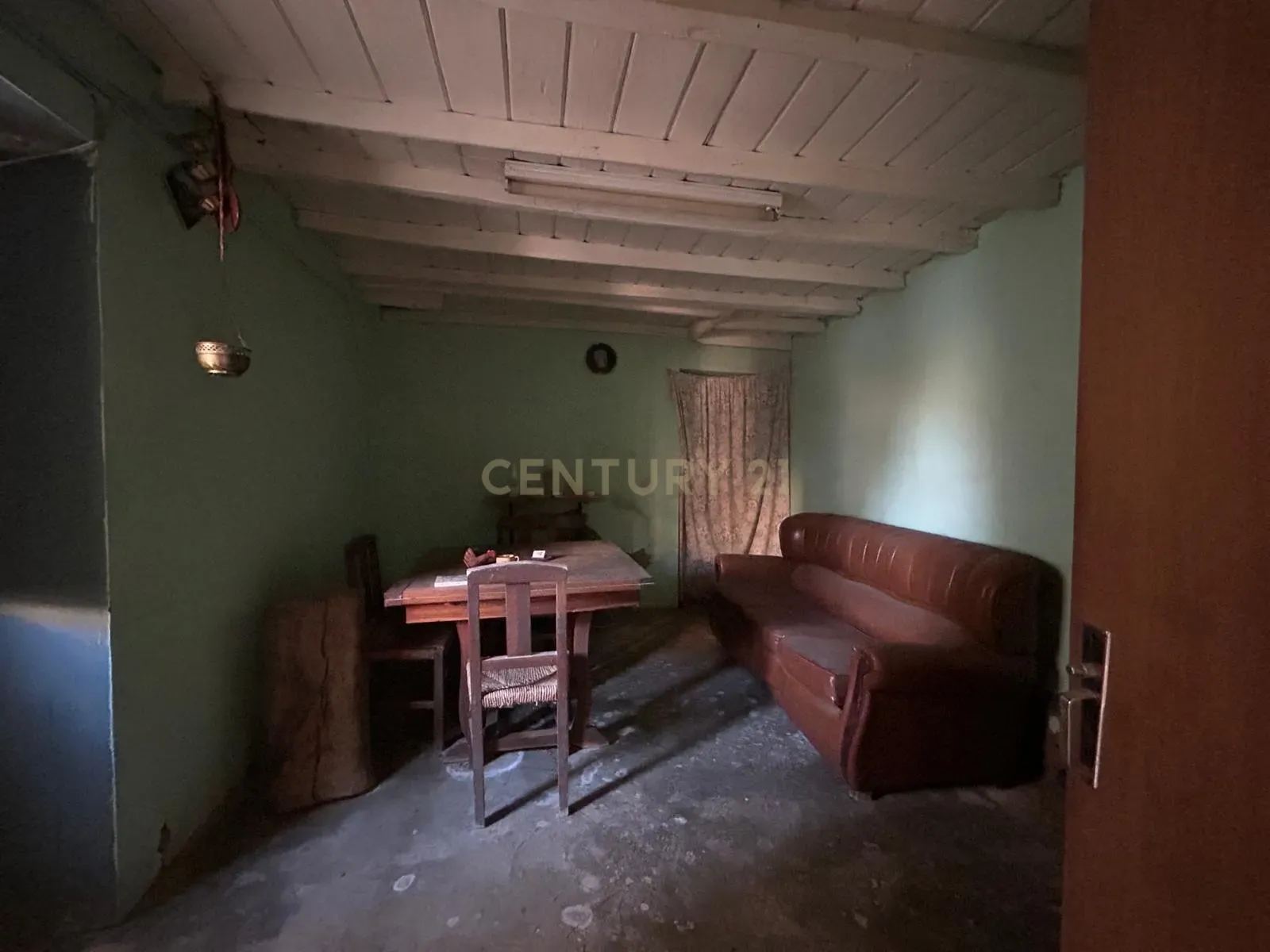 Fotografia 11 de Moradia com potencial e terreno no Peroledo, Fratel! – Excelente oportunidade!