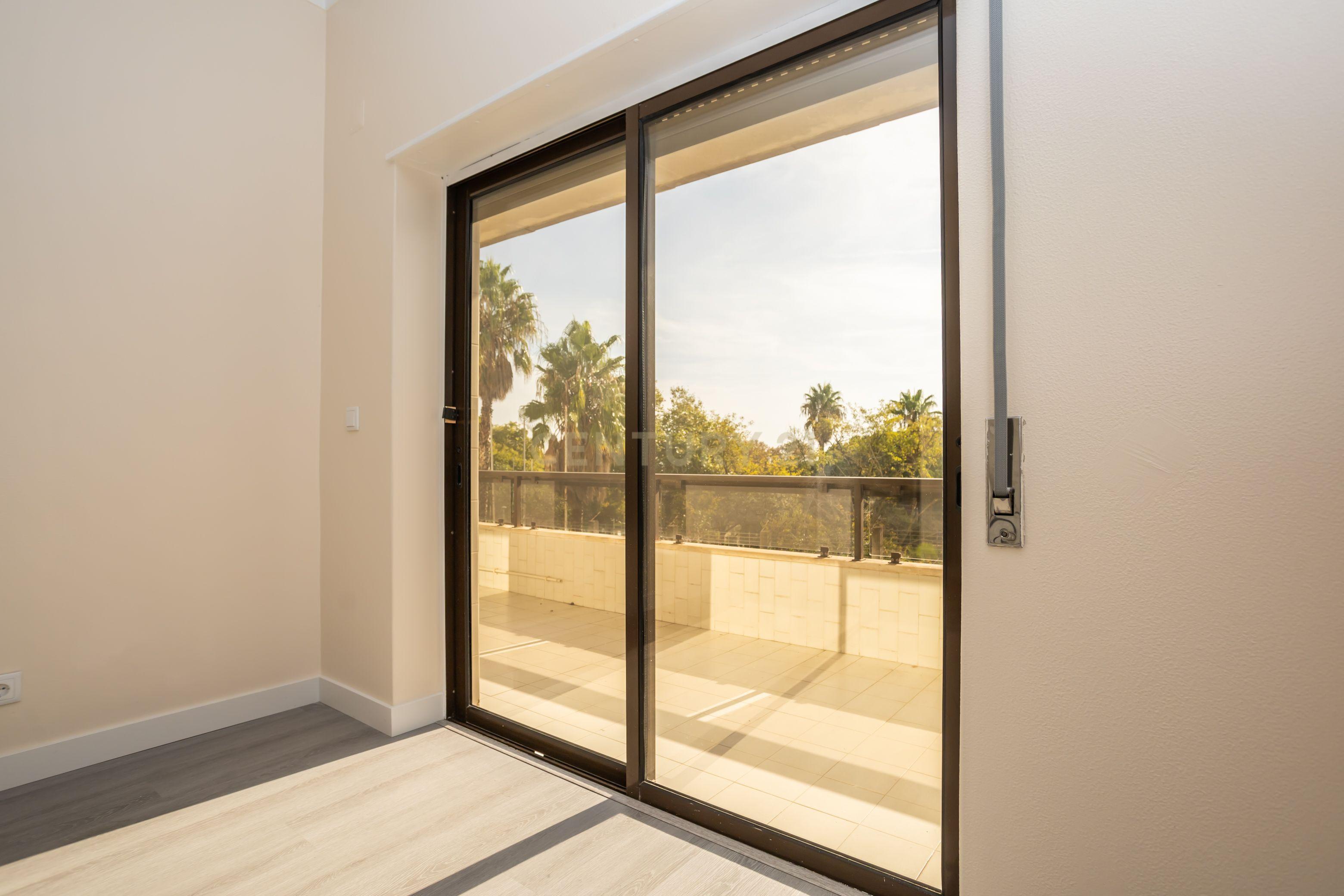 Apartamento T4, centro de Almada com terraço - Image 37