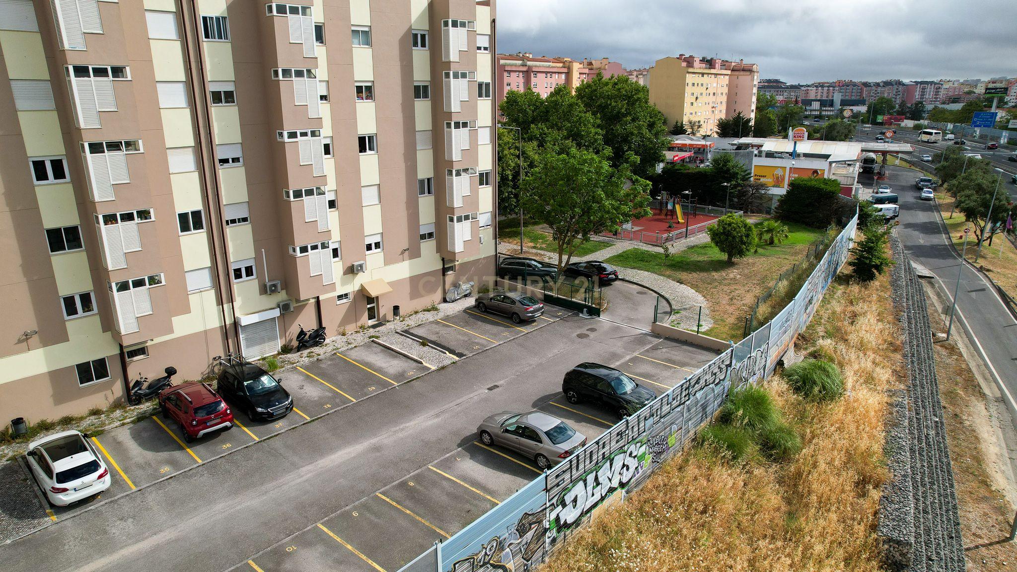 Fotografia 9 de Lugar de estacionamento à venda – Alto da Faia II, Telheiras