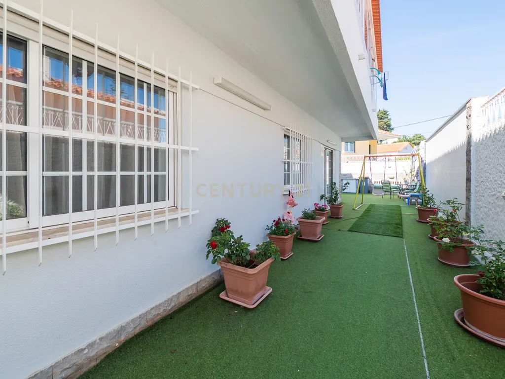 Moradia T4 com piscina | Cascais - Image 44