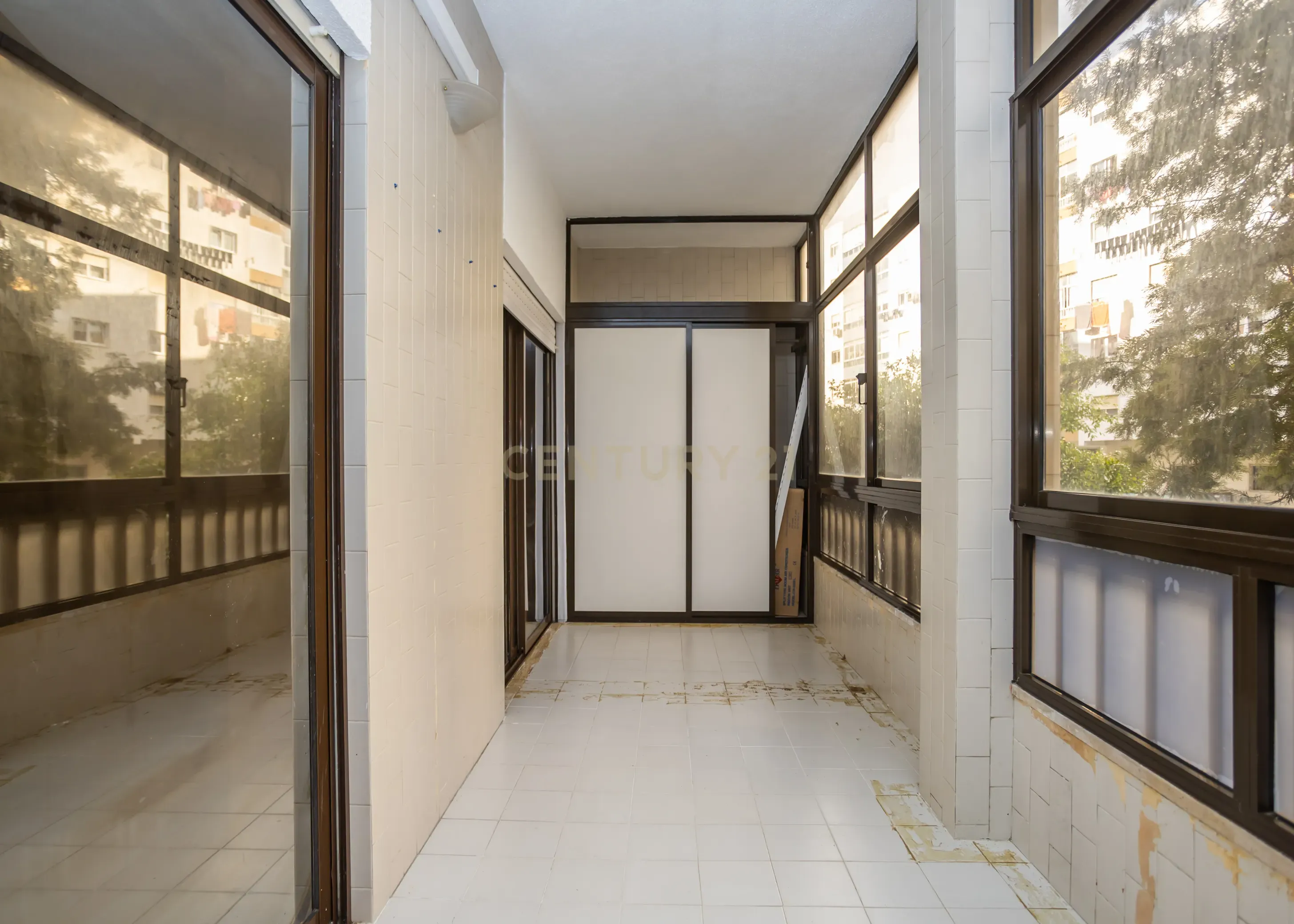 Apartamento T4, centro de Almada com terraço - Image 40