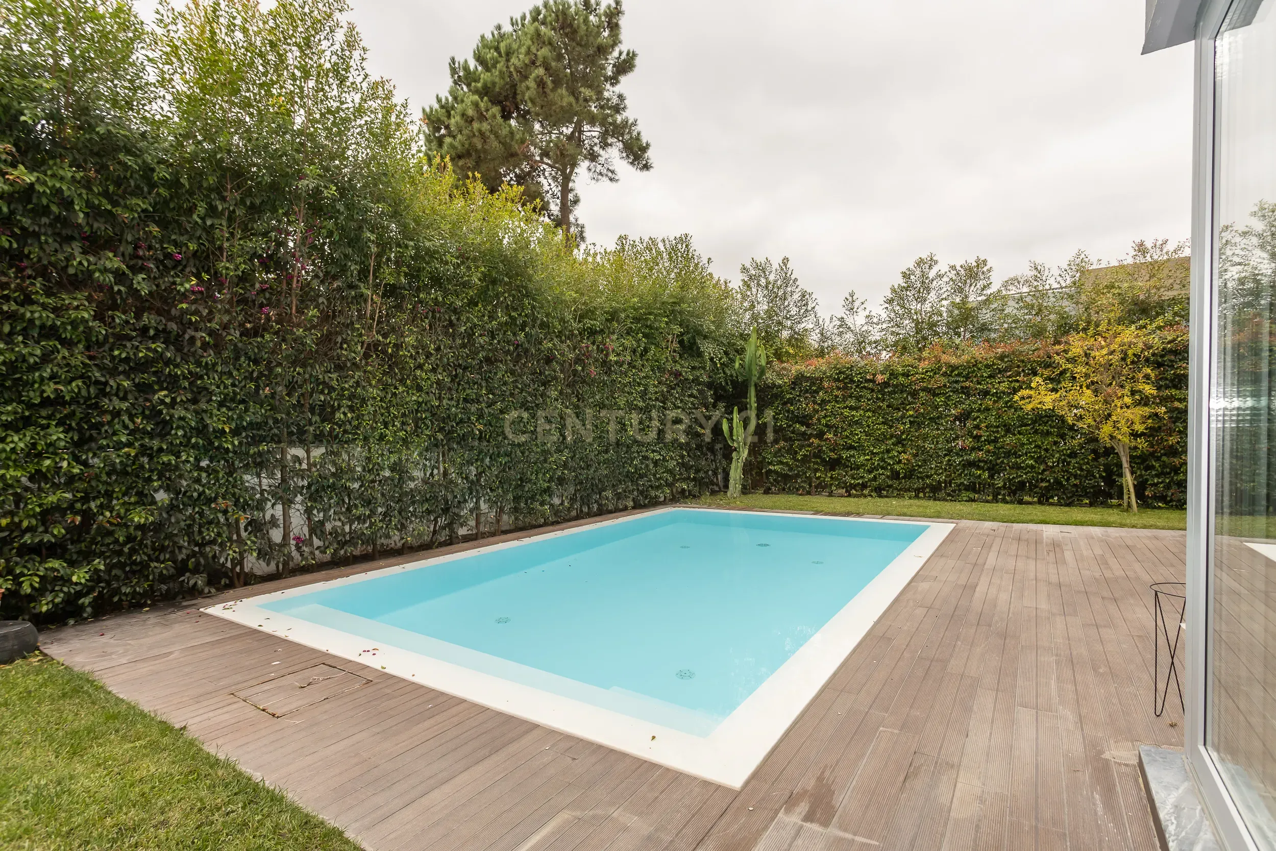 Moradia contemporânea, com piscina, no Aroeira Village, Concelho de Almada - Image 17