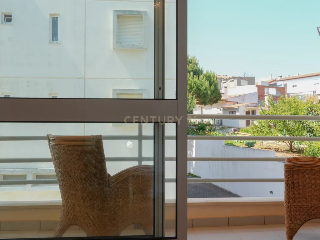 Apartamento T3 na Figueira da Foz (Buarcos) - condomínio fechado - Image 8