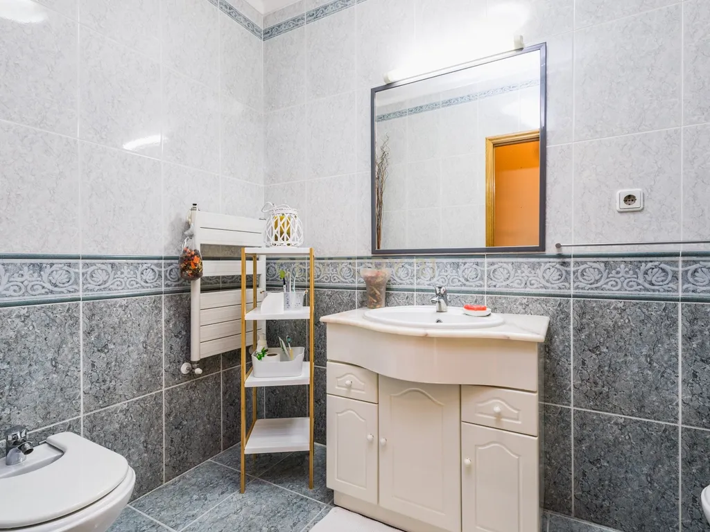 Apartamento T3 à venda em Cruz de Areia – Localização Privilegiada! - Image 16