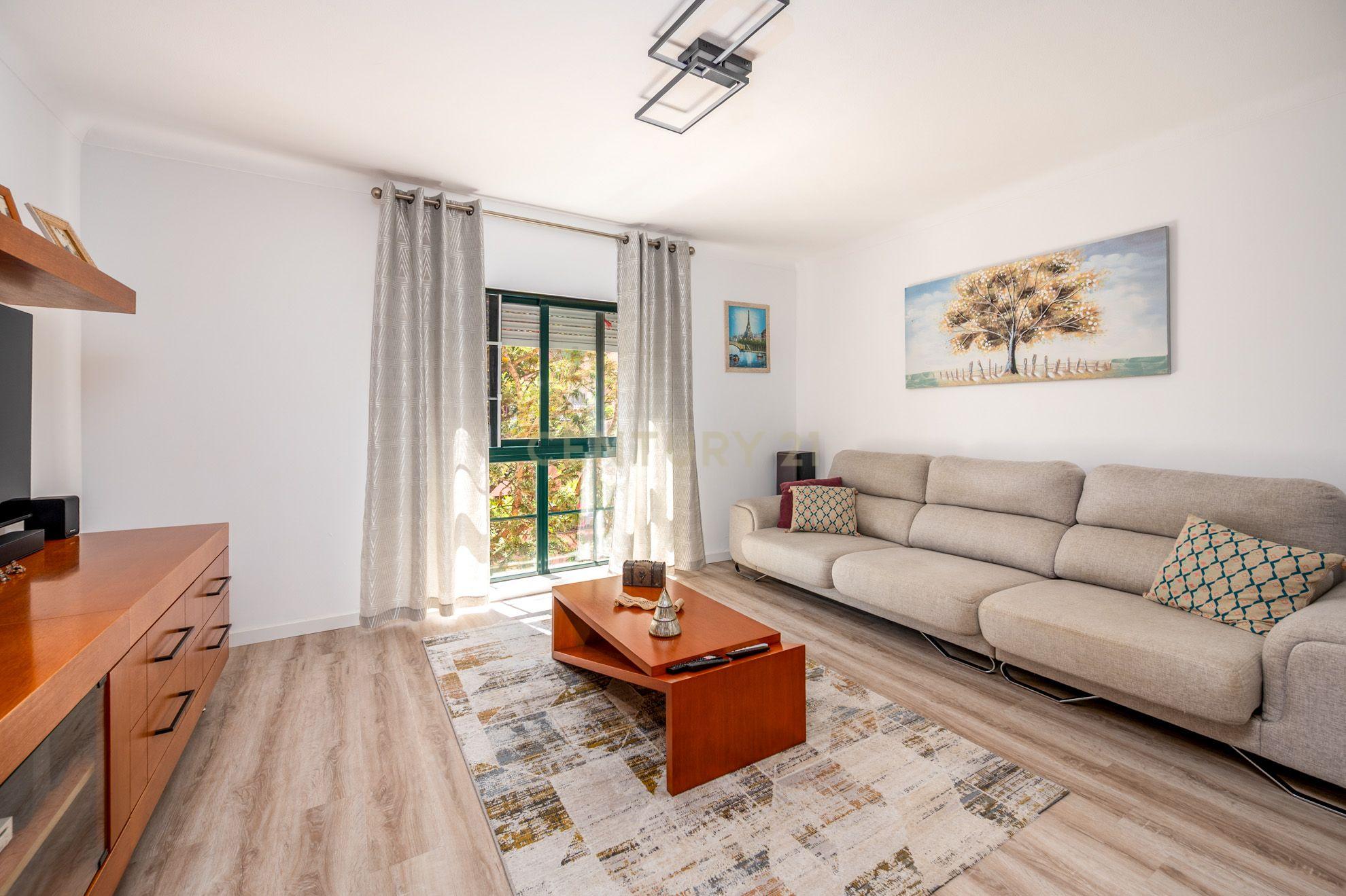Fotografia 7 de Apartamento T2 renovado em Algueirão Mem Martins, Sintra