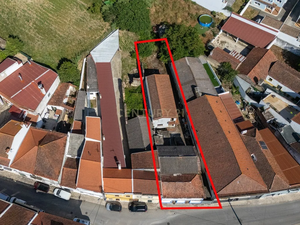 Moradia com Potencial de Investimento | Olhalvo - Alenquer - Image 31