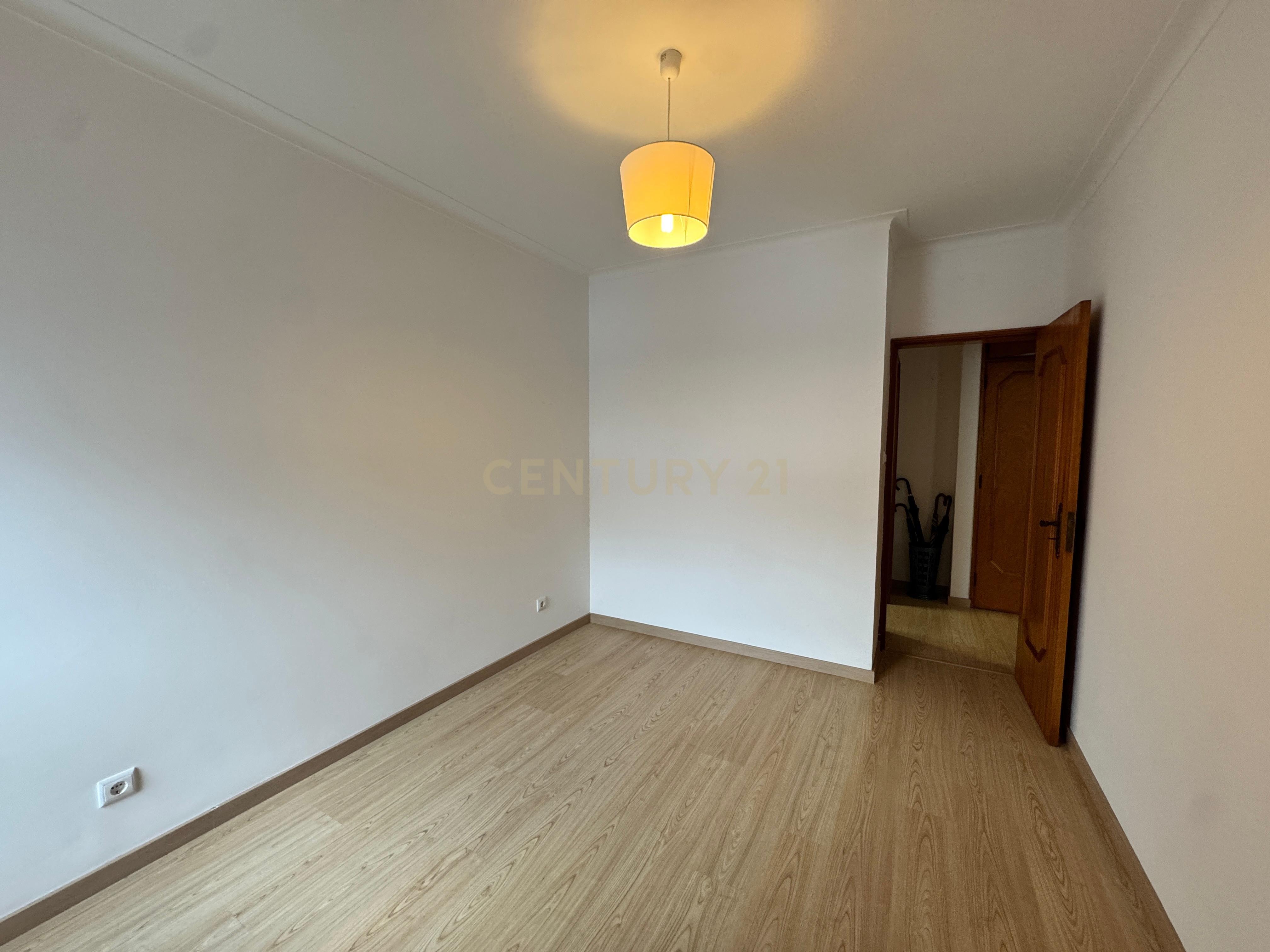 Fotografia 6 de Apartamento de 4 assoalhadas no centro de Lamego (Viseu)
