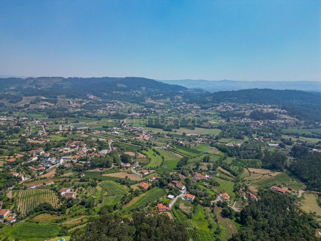  Quinta  para reconstrução , em  Anais, em Ponte de Lima – a vila mais antiga de Portugal. - Image 13