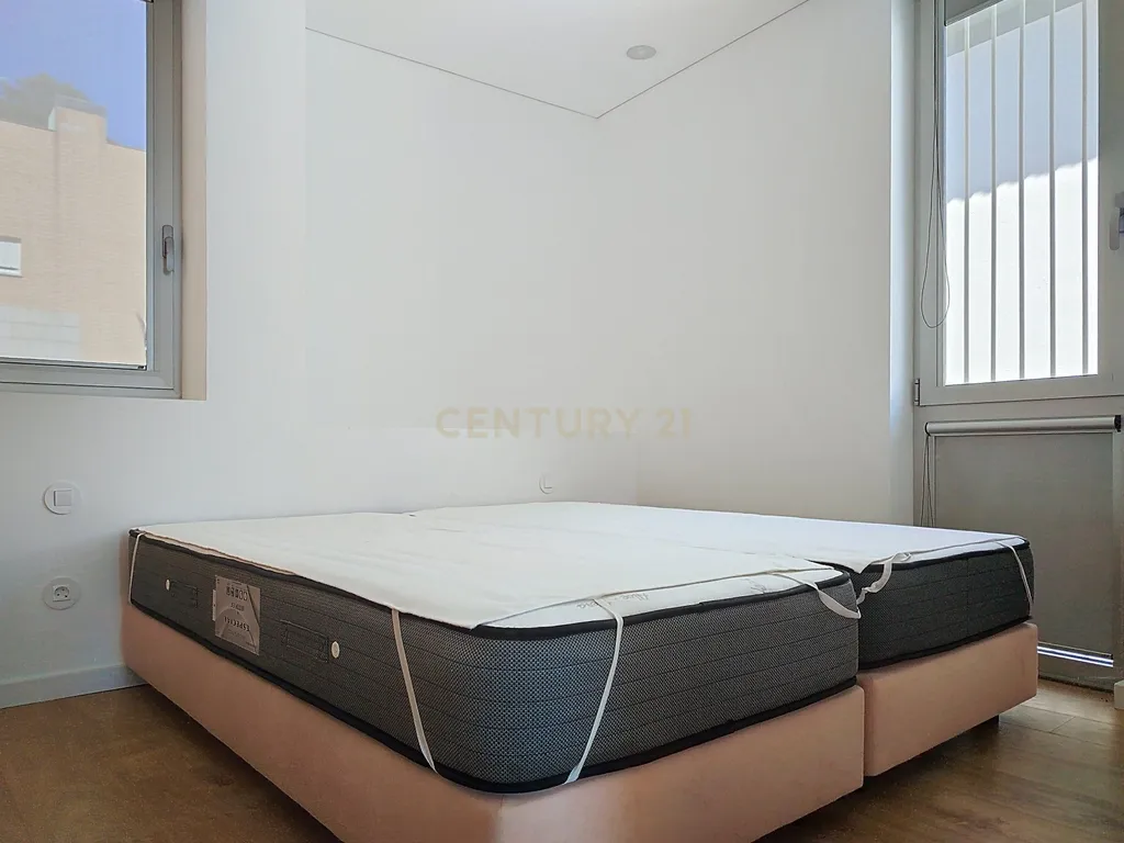 Apartamento com 2 quartos com vistas para o mar e excelente localização em Viana do Castelo - Image 21