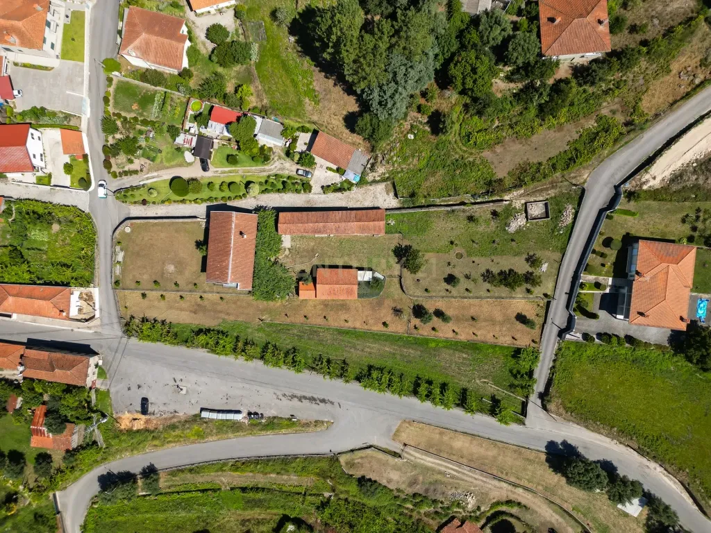 Terreno Urbano em Cossorado, Barcelos Oportunidade Única - Image 5