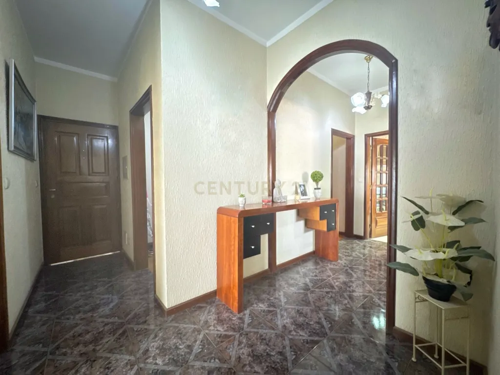Moradia com 3 Apartamentos com área exterior em Vilela, Paços de Ferreira - Image 30