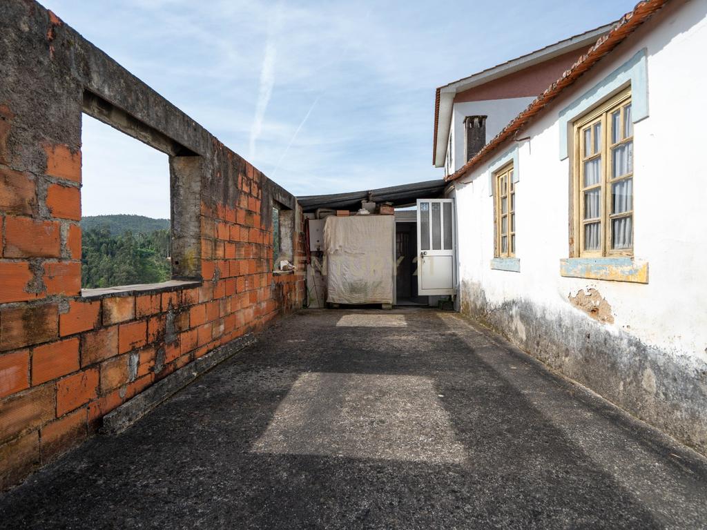Moradia para reconstrução - Semide - Image 14