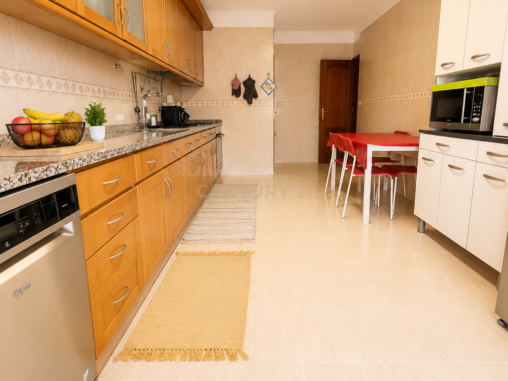 Apartamento T2 com Parqueamento | Rio de Mouro | Casais de Mem Martins - Image 13