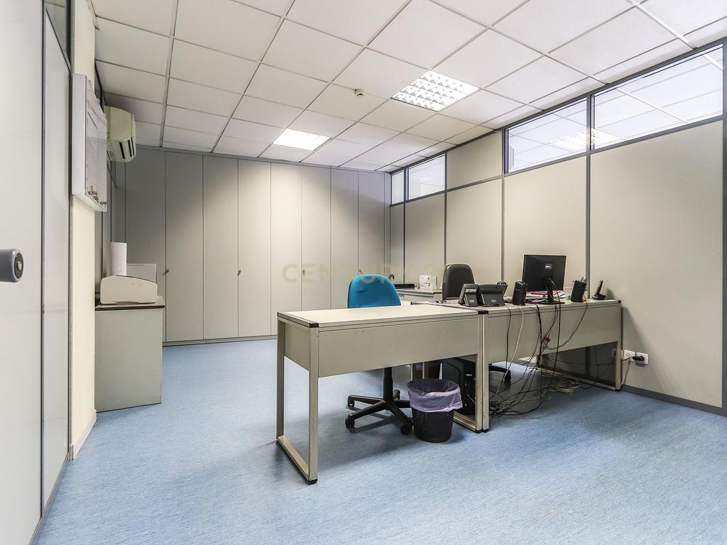 Escritório /Espaço Comercial Triplex no Conde Redondo c/680 m2 - Image 7