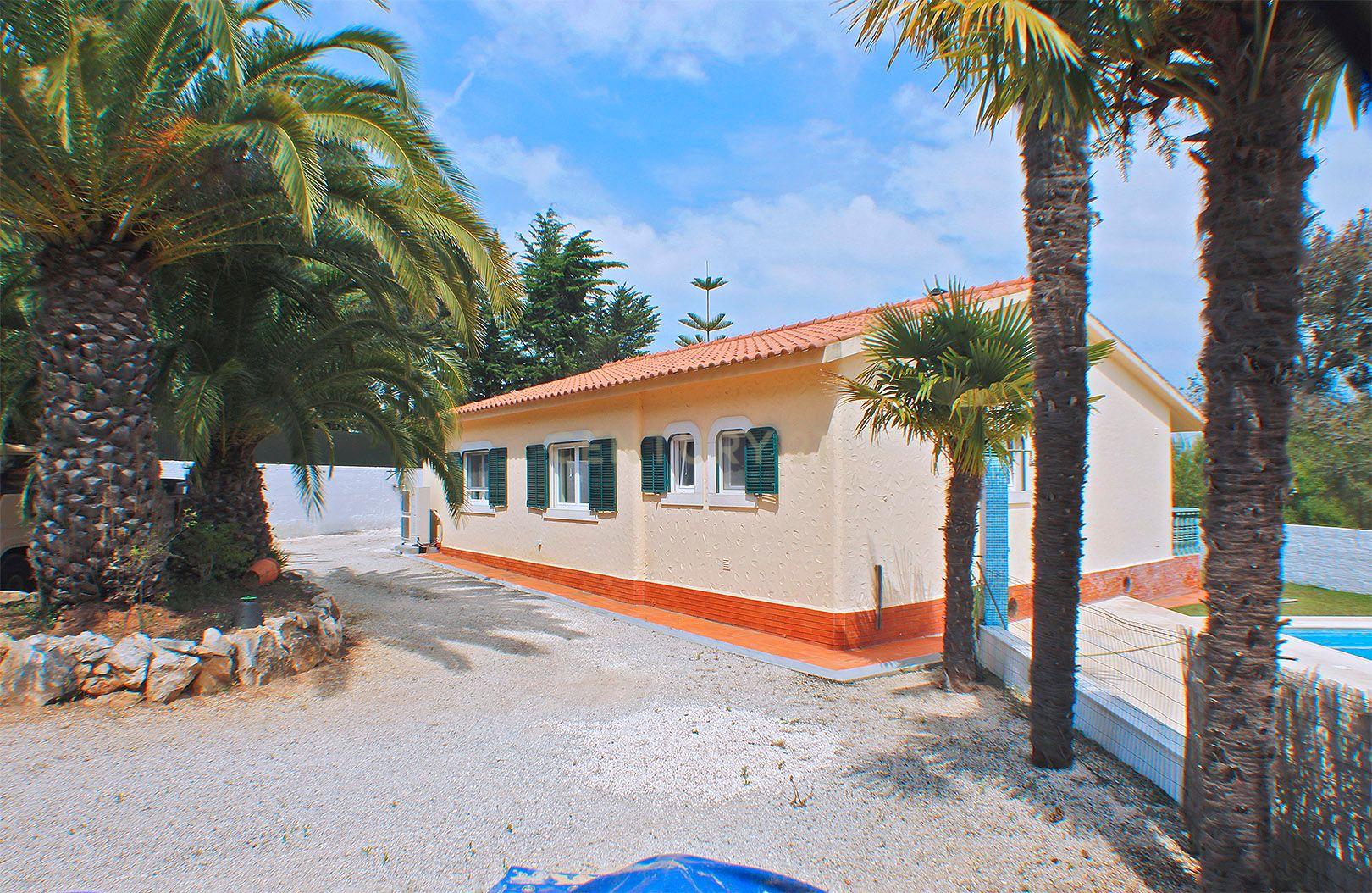 MORADIA TERREA T4+2 | PISCINA | TERRENO 2.000 m2 | CASCAIS | JARDIM | GARAGEM - Image 9
