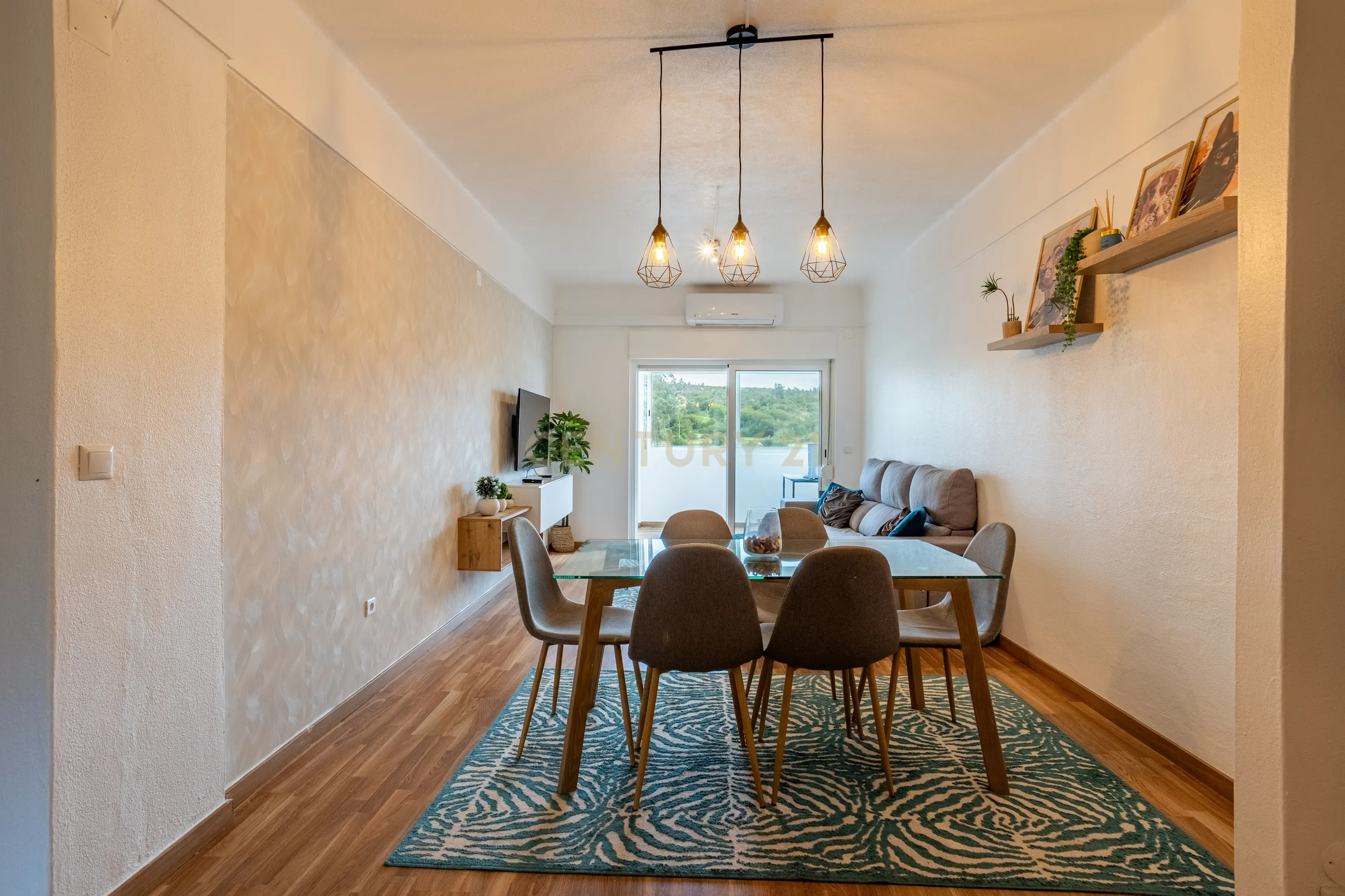 Apartamento T2 na Nazaré - Totalmente Remodelado com Vista Mar - Image 5