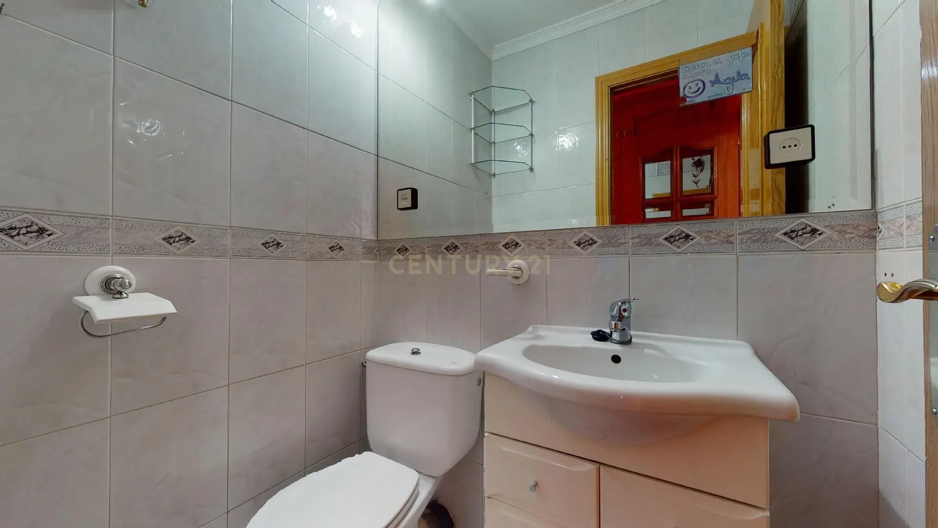 Apartamento Espaçoso em Madrid com Vista para a Cidade - Image 7