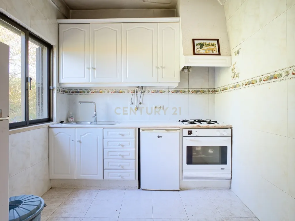 Casa com charme, vista mar e muito potencial - Image 17