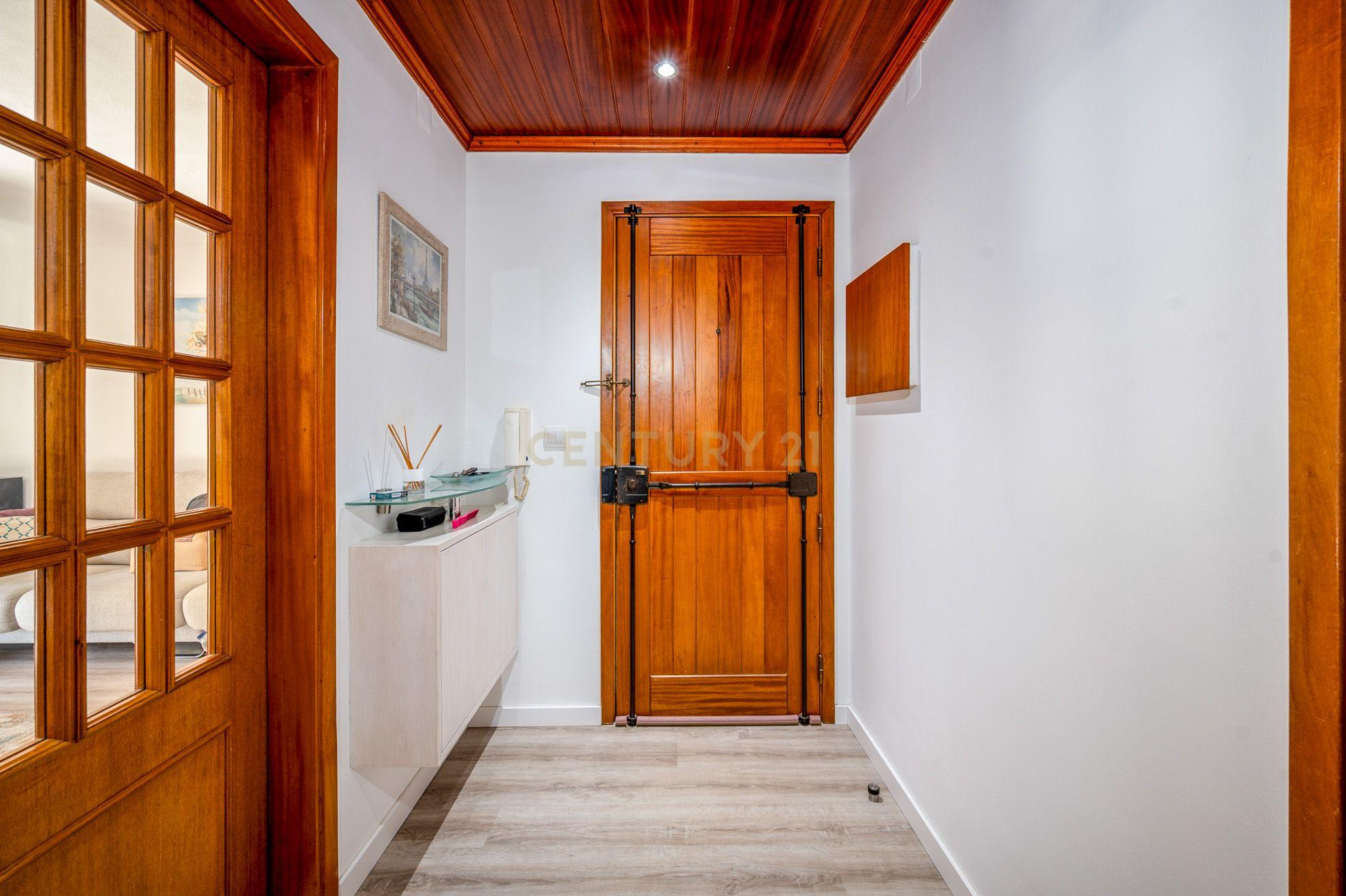 Fotografia 9 de Apartamento T2 renovado em Algueirão Mem Martins, Sintra