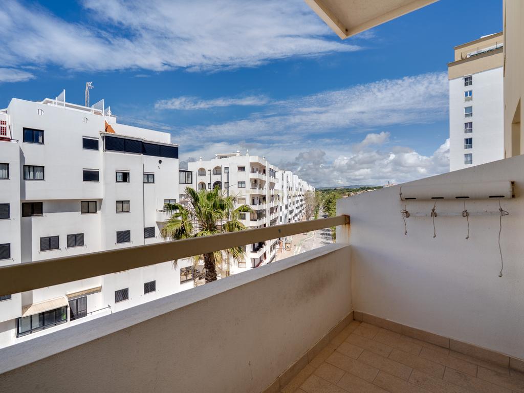 Apartamento T3 a 300m da Praia em Quarteira - Image 6