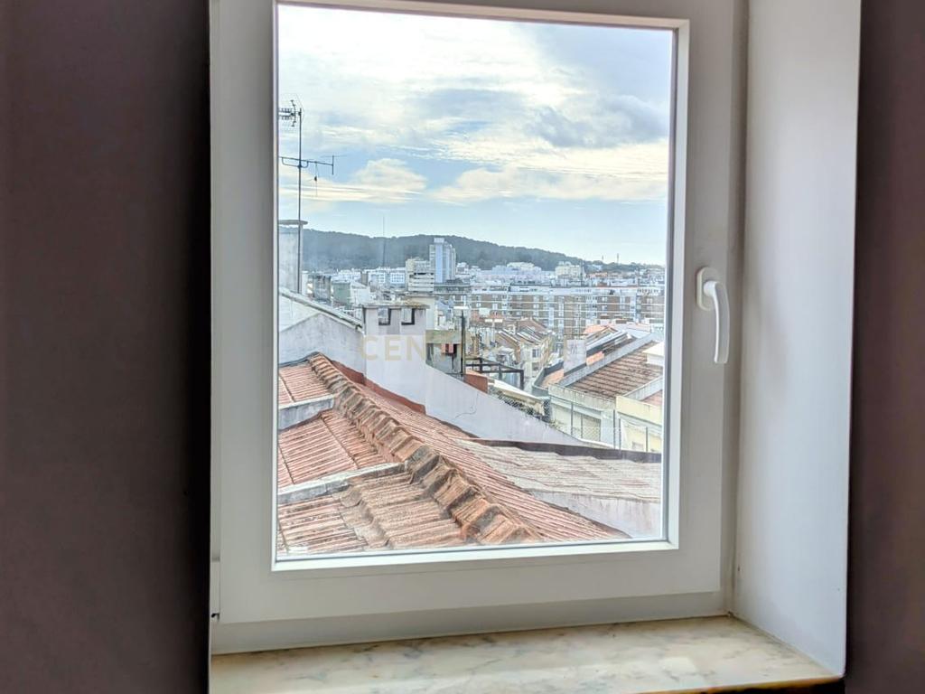 Apartamento T2 no vibrante bairro de Benfica - Image 7
