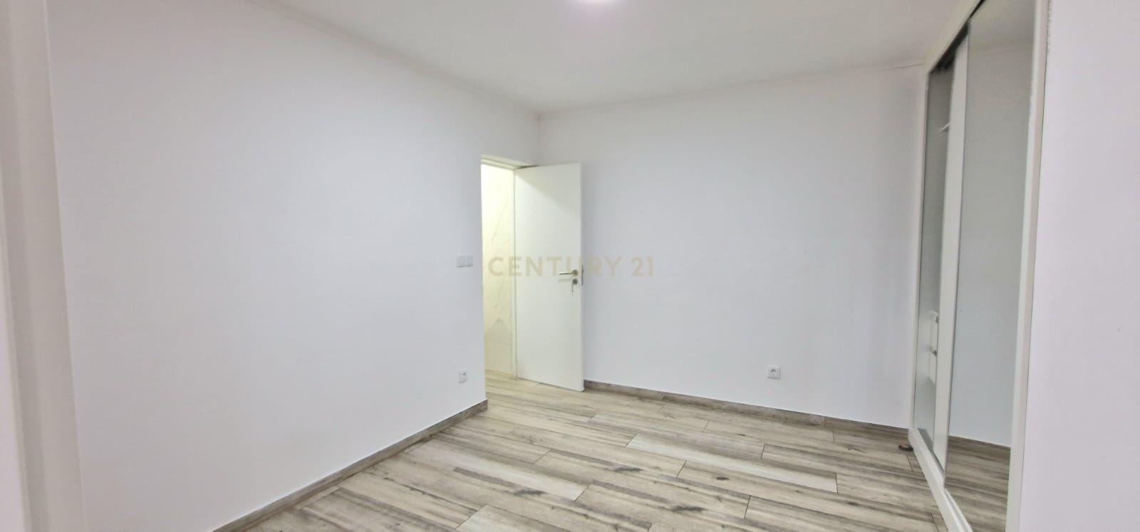 Fotografia 4 de Loja convertida em apartamento. Oportunidade única!