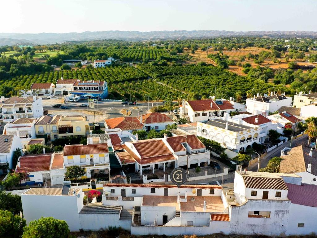 Moradia Térrea T2 + T3 em Conceição de Tavira - Ideal para Investimento ou Habitação Própria - Image 36