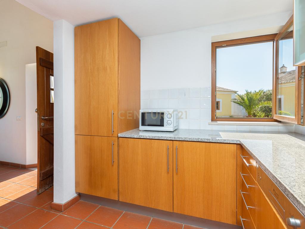 Moradia geminada T2 com terraço e jardim - Image 11