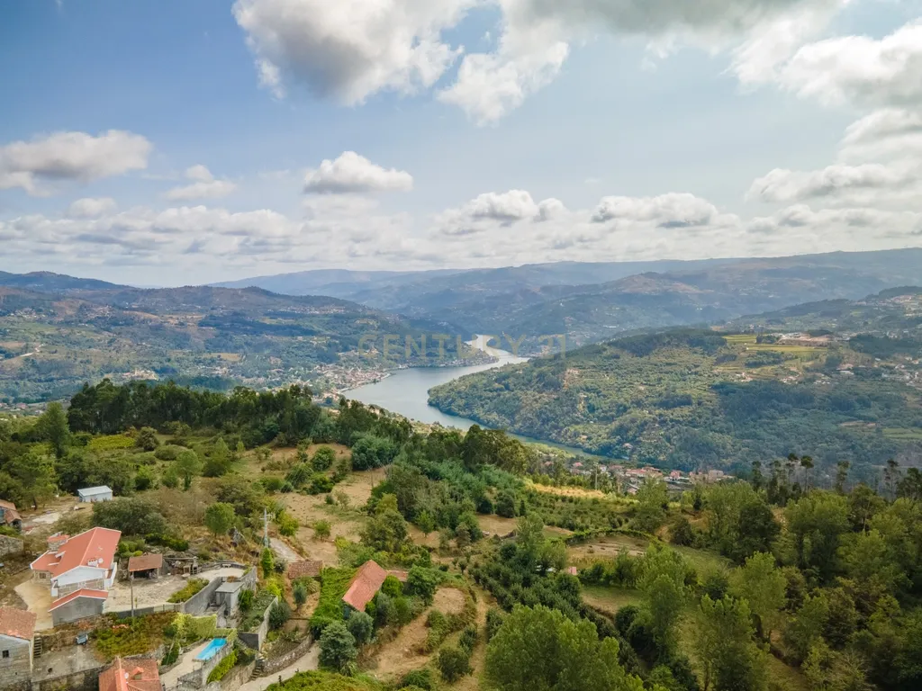 Casinha rústica para Recuperação e terreno em Fandinhães, Marco de Canaveses, com vista Rio Douro - Image 6