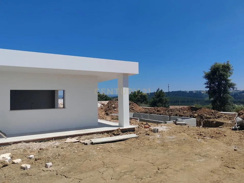 Moradia - Em construção - Junqueira - Alcobaça - Image 1
