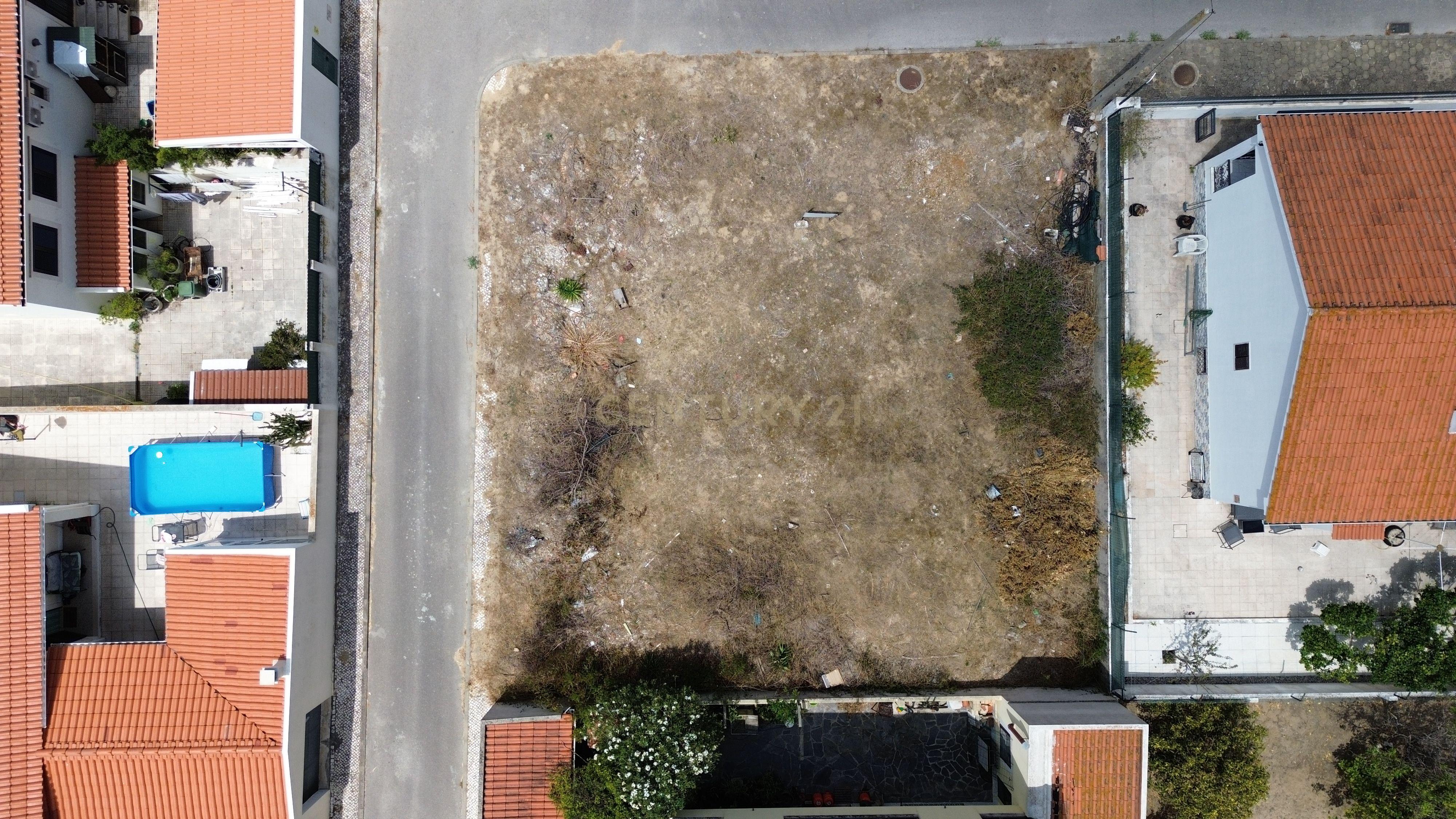 Fotografia 9 de Terreno Urbano de 318 m² em Palmela: Viabilidade para Moradia de 210 m² + Garagem