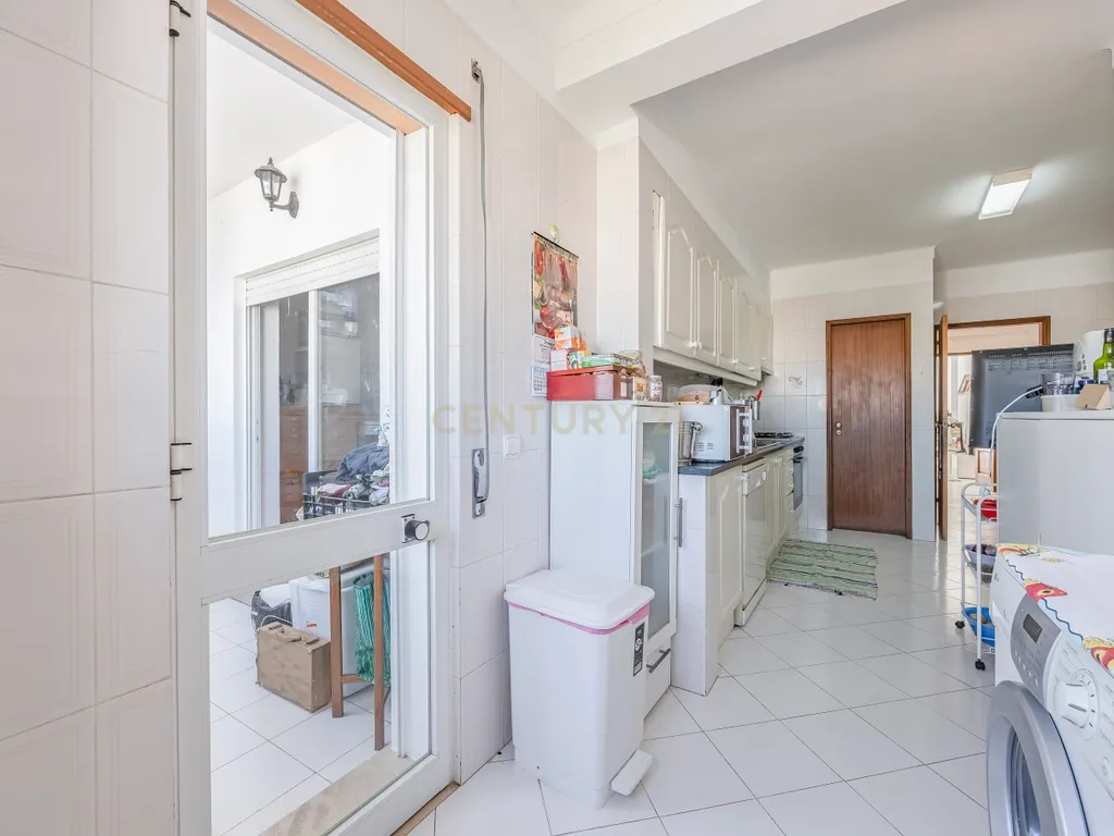 Apartamento T3 em São Gonçalo de Lagos, Faro - Image 9