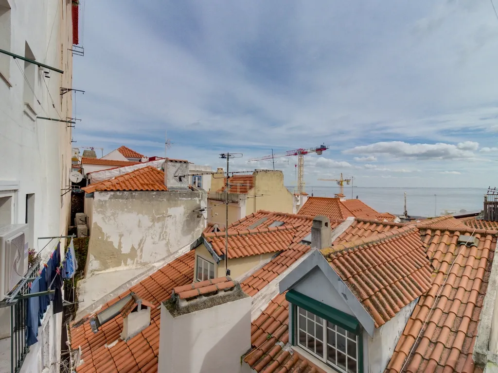 Apartamento T1 em Alfama para arrendamento - Image 21