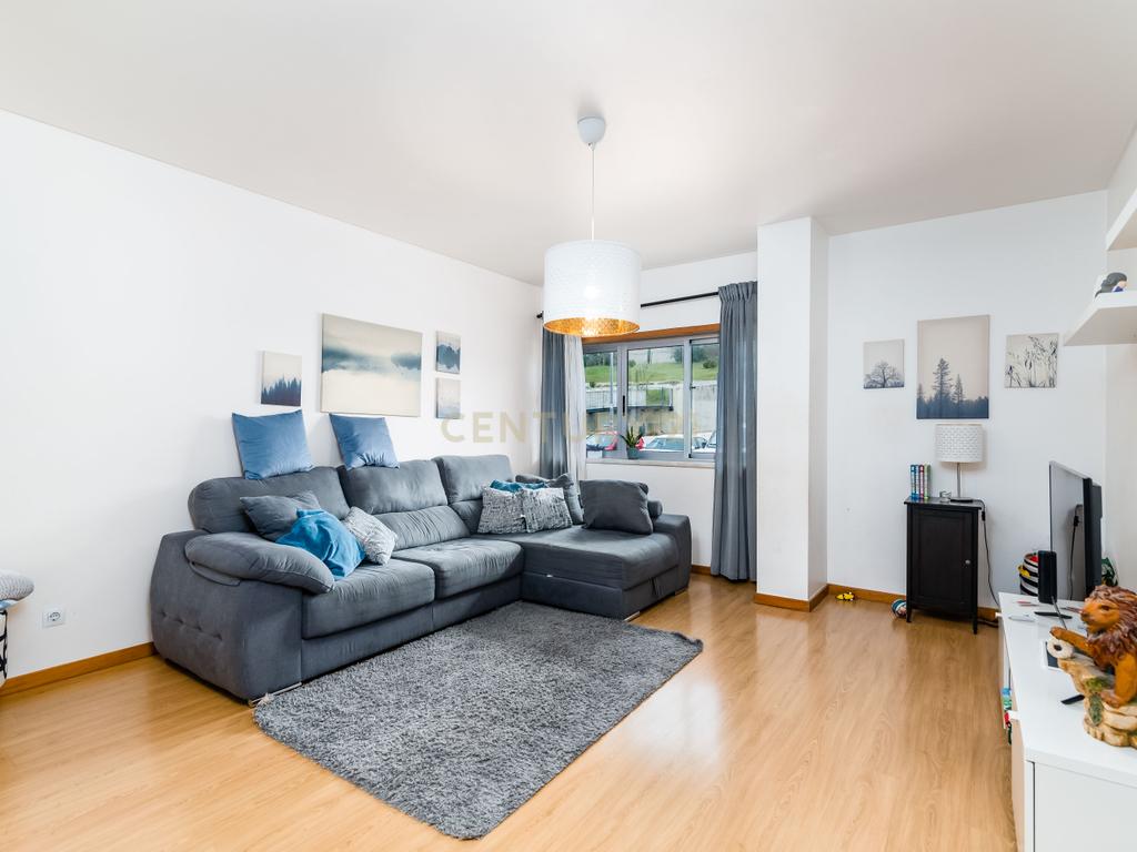 Apartamento T2 com Terraço em Loures - Excelente Oportunidade! - Image 7
