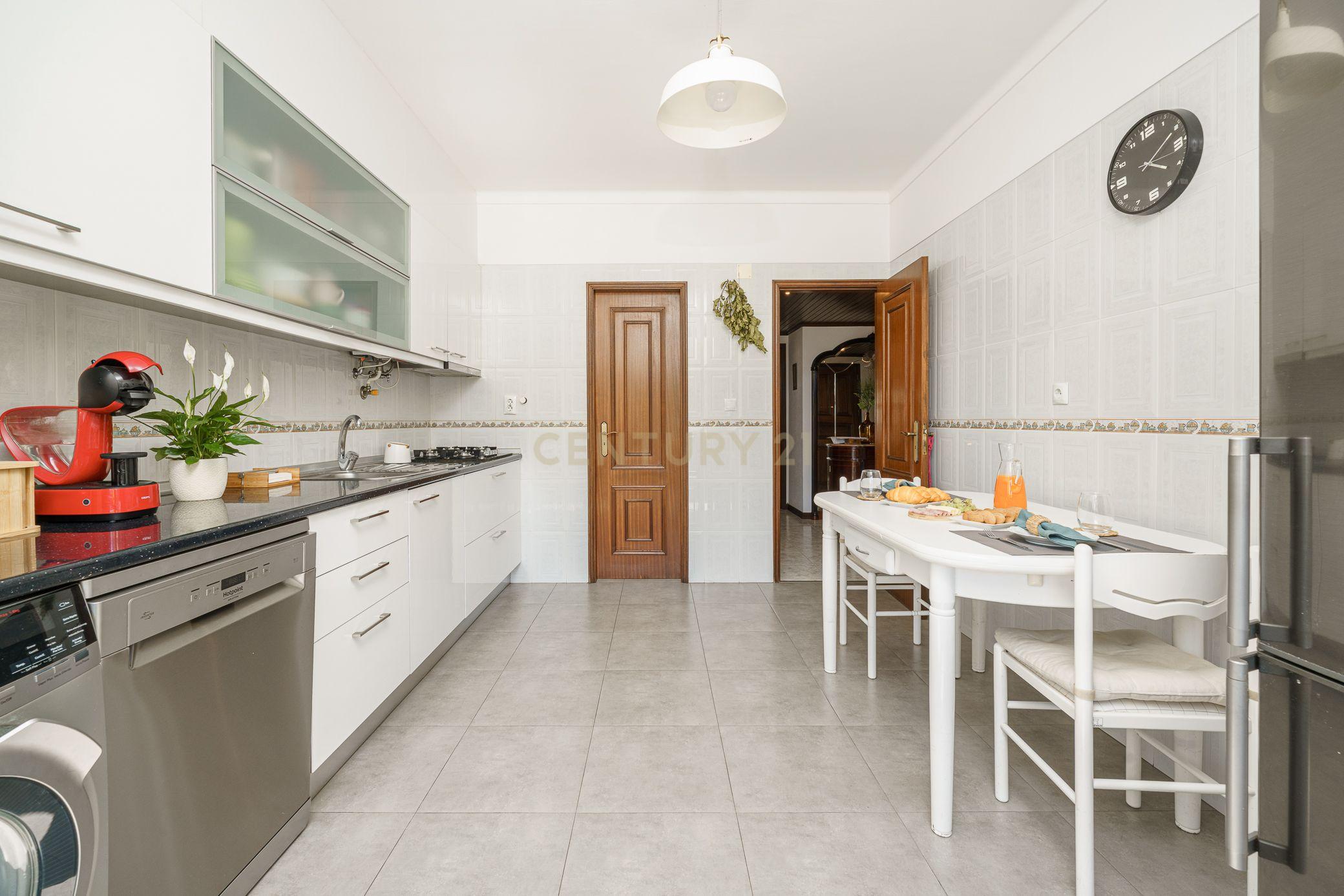 Apartamento T4 à venda em Setúbal (São Sebastião), Setúbal — foto 2
