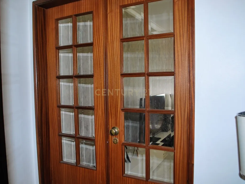 T3 com Áreas Generosas no Pragal – Almada - Image 17