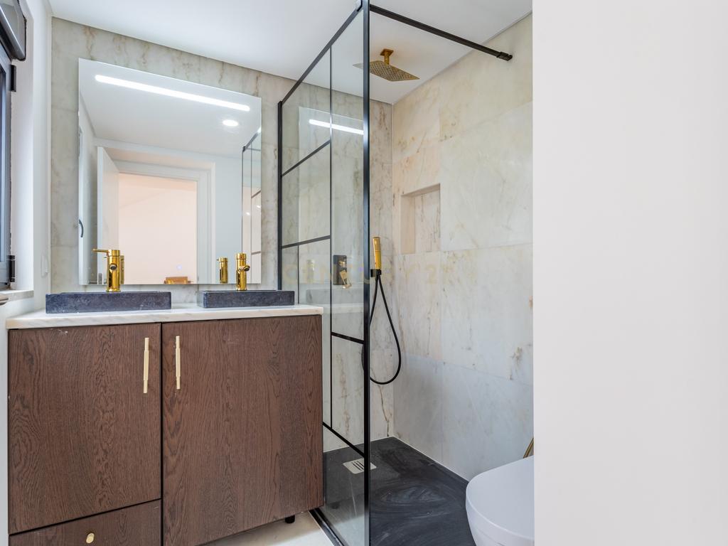 Moradia totalmente renovada no coração de Lisboa, com 4 suites - Image 28