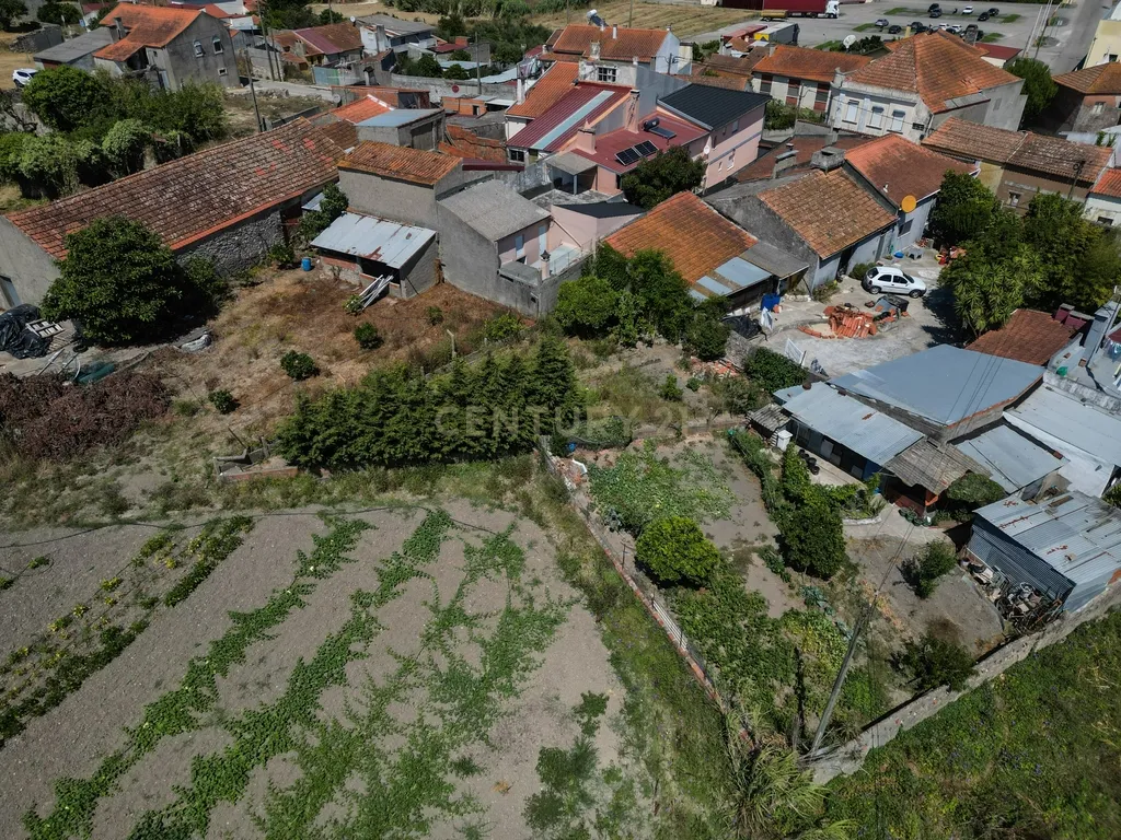 Moradia T3 com Terraço e Jardim no Alqueidão - Figueira da Foz - Image 58