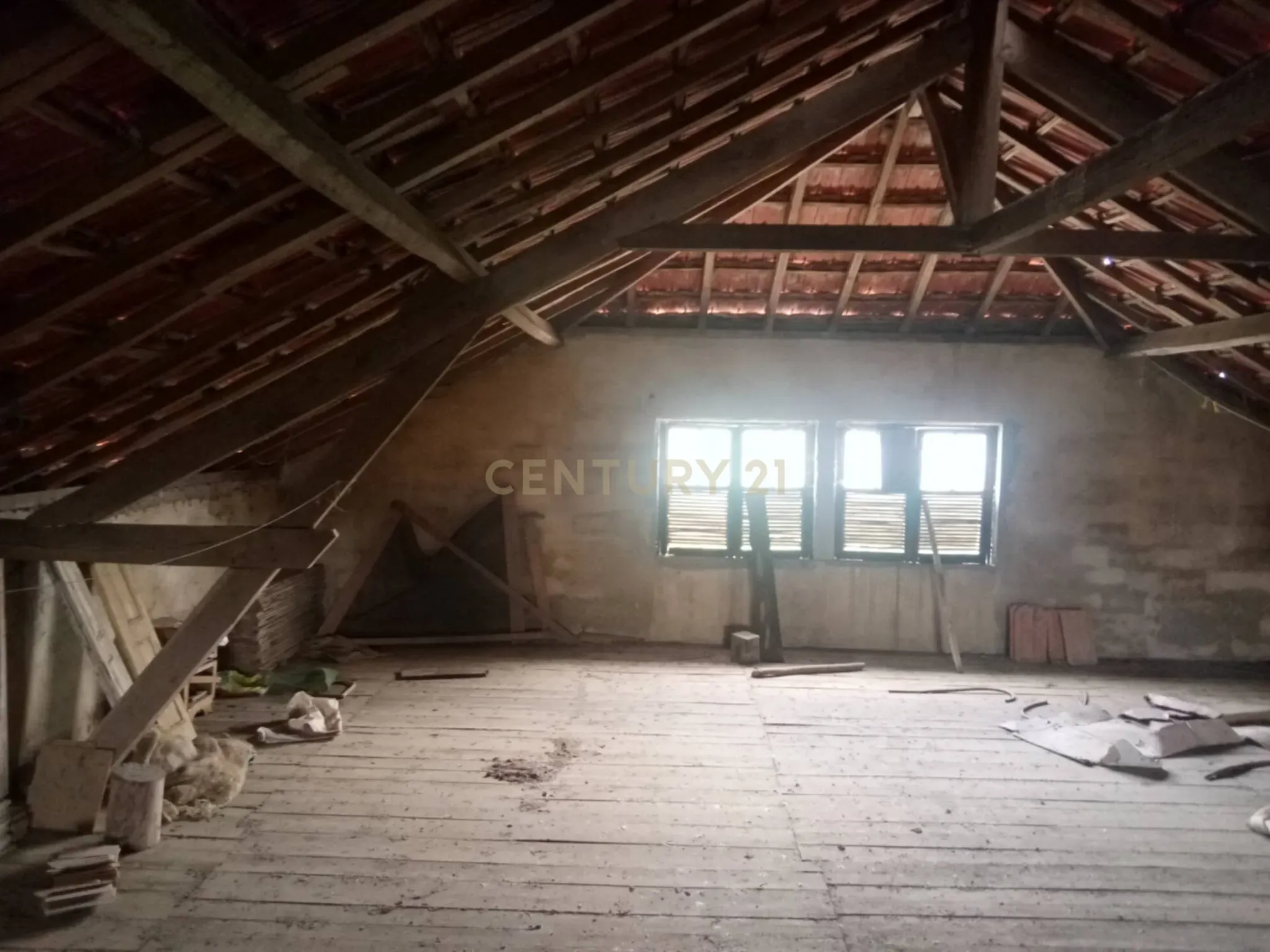Fotografia 7 de Terreno Urbanizável com 3.115 m² e Armazém de 138 m² | Dois Artigos | Vilarinho do Bairro, Anadia