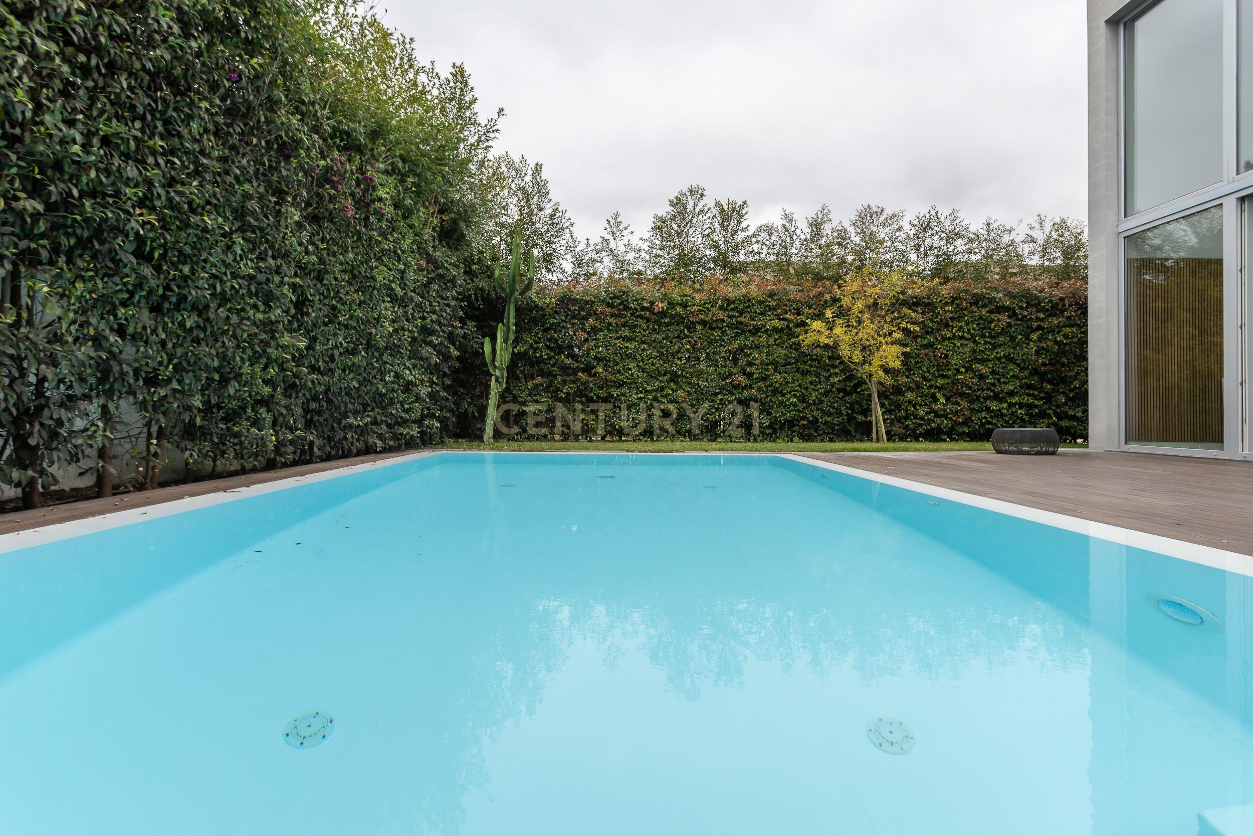 Moradia contemporânea, com piscina, no Aroeira Village, Concelho de Almada - Image 3