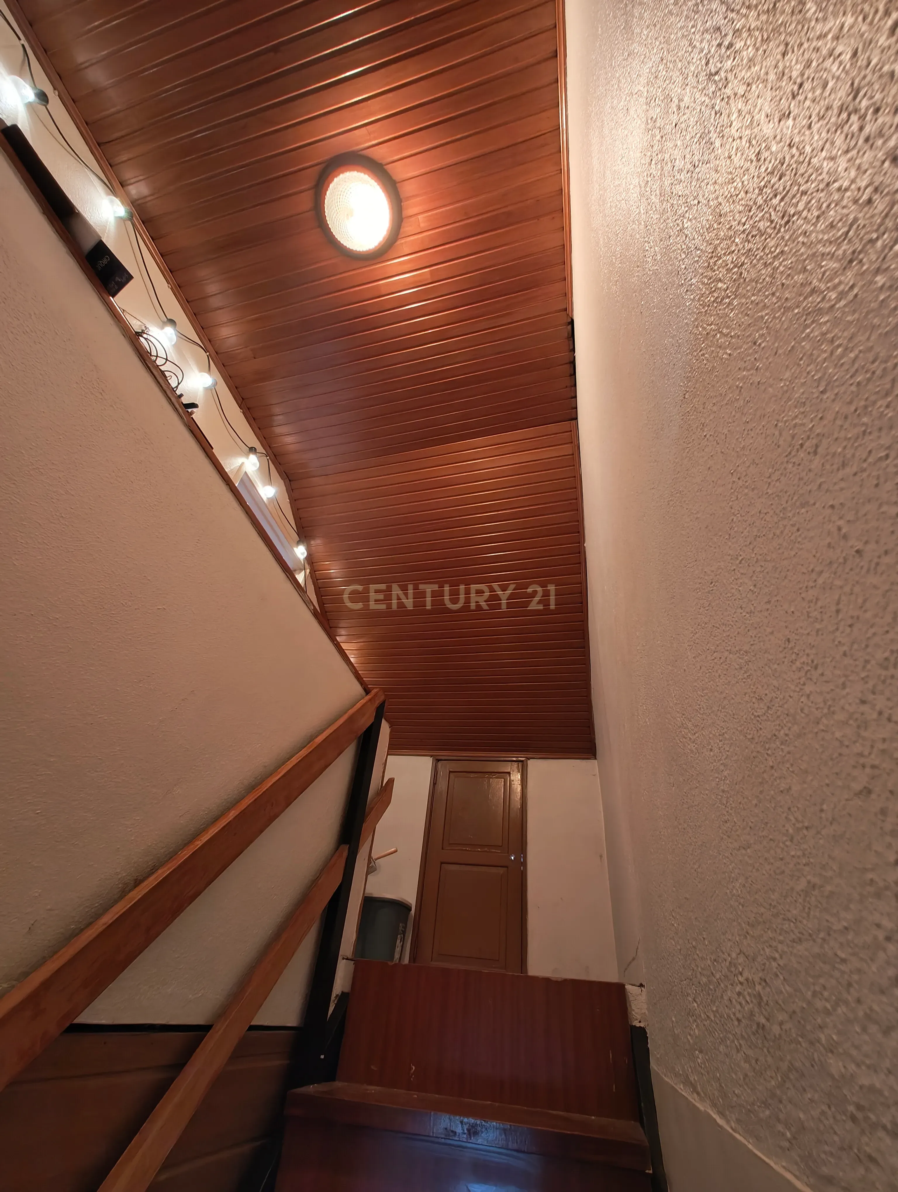 Apartamento duplex T3 + 2 em Queluz - Image 21