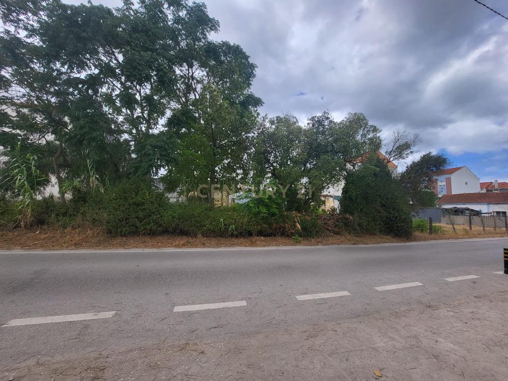 Terreno Urbano para Construção | Alhos Vedros | Excelente Oportunidade para Construtores e Investidores - Image 6