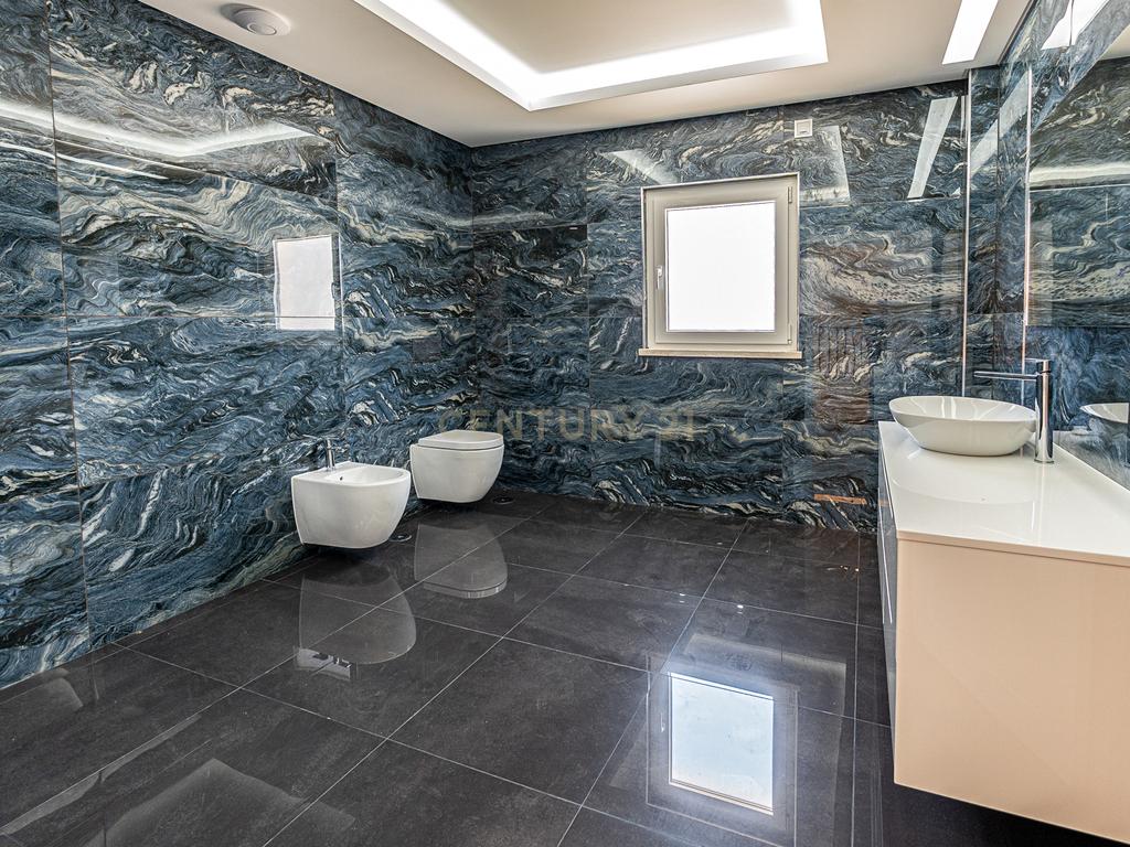 Moradia T6 de Luxo - 924 m² - Piscina - São Pedro da Cadeira - Nova - Image 41