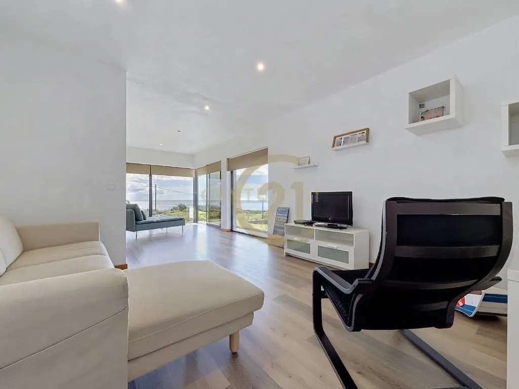 Moradia Moderna com Vista Mar em São Bartolomeu de Regatos - Image 12