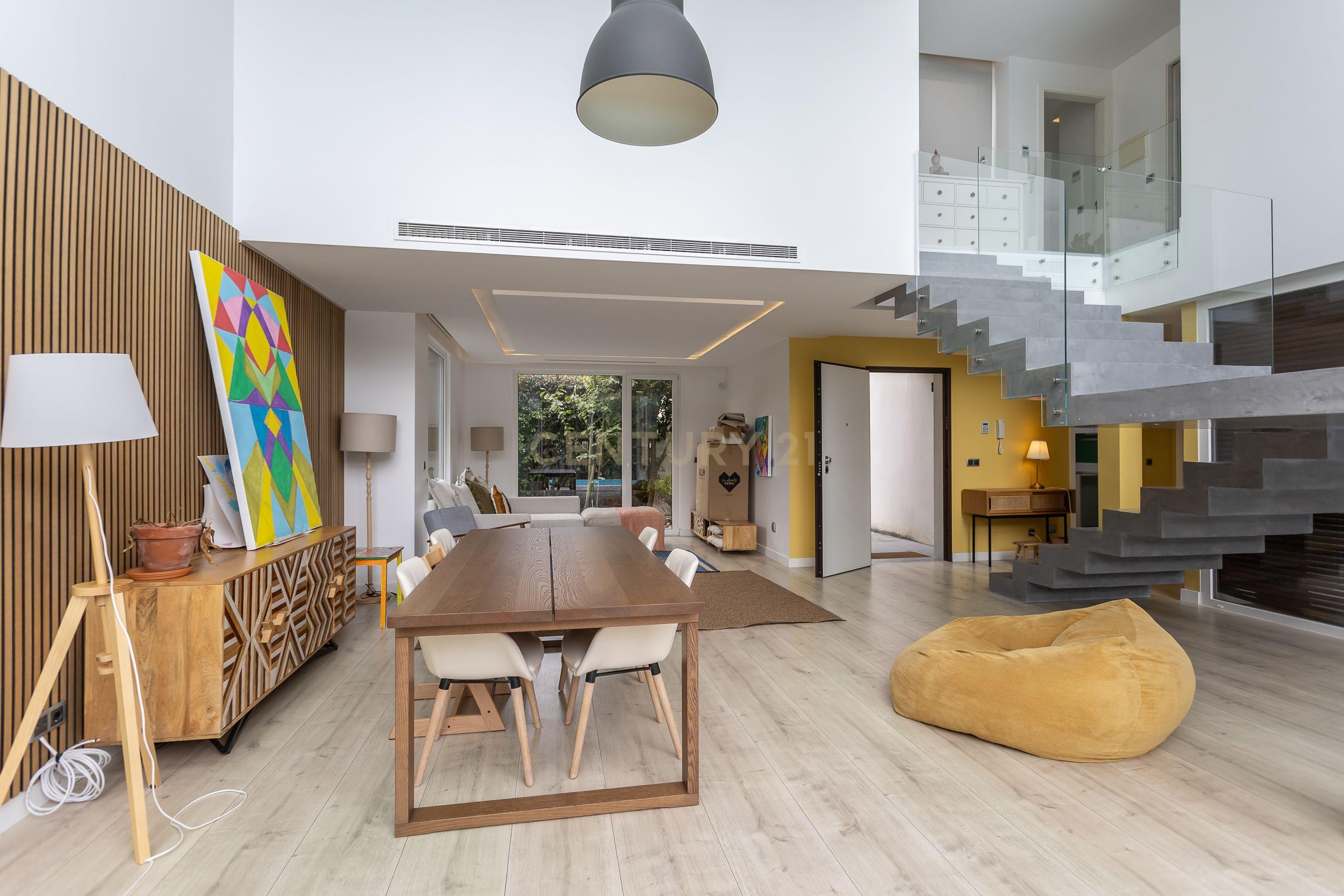 Moradia contemporânea, com piscina, no Aroeira Village, Concelho de Almada - Image 2