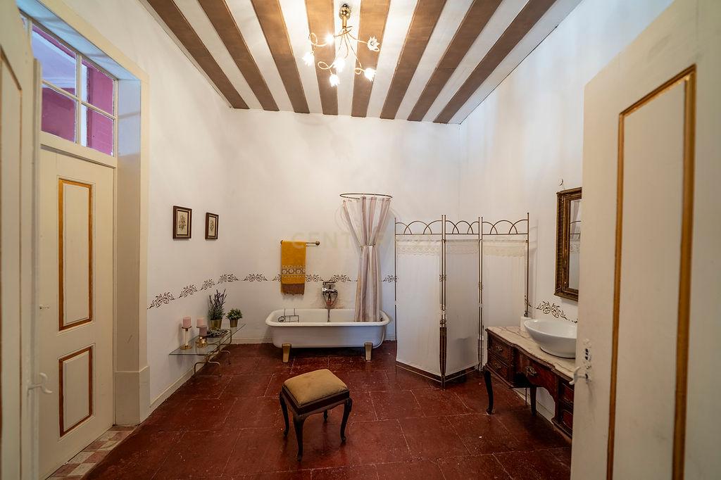 Casa Senhorial do Sec XIX no coração de Ferreira do Alentejo - Image 25