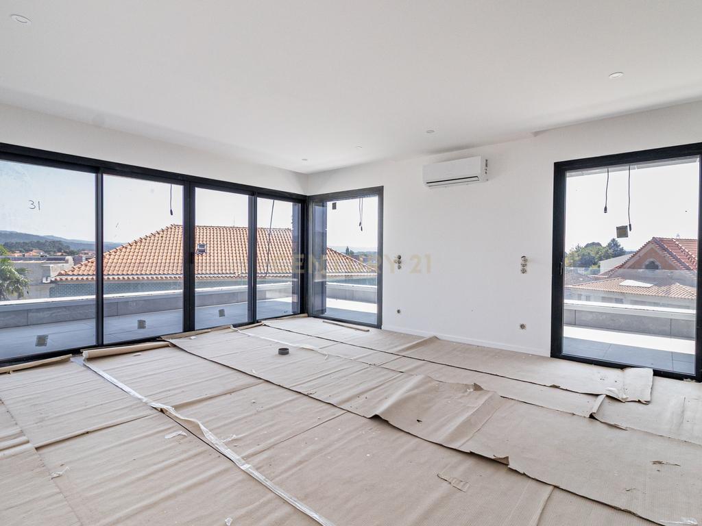 Apartamento T0 – Fração H em Viana do Castelo Roy Rock Saint Sebastian Place New - Image 5
