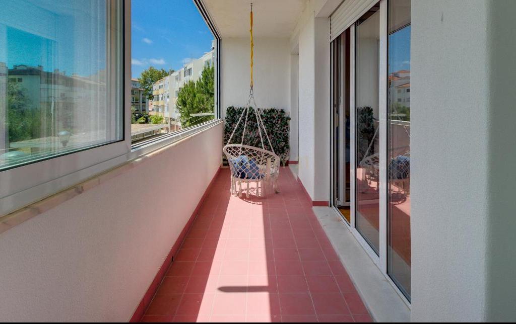 Apartamento T4 São João do Estoril - Image 15