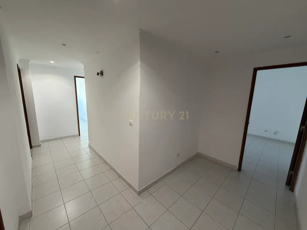 Apartamento T2 em Barreiro - Image 10